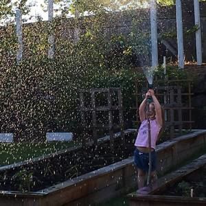 Meet your Posher, Leslie